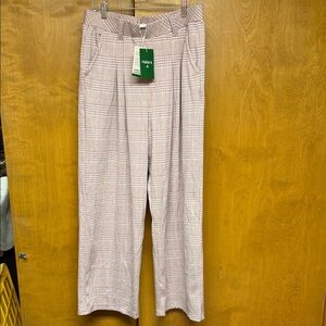 HALARA pants. NWT. So comfy!